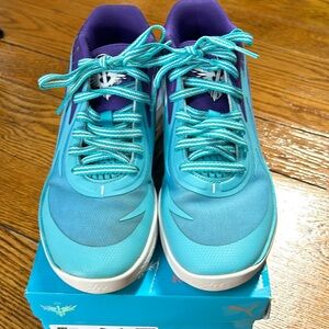 Puma MB.02 Fade JR Queen City basketball sneakers.  Junior Size 6.5. Blue/Purple